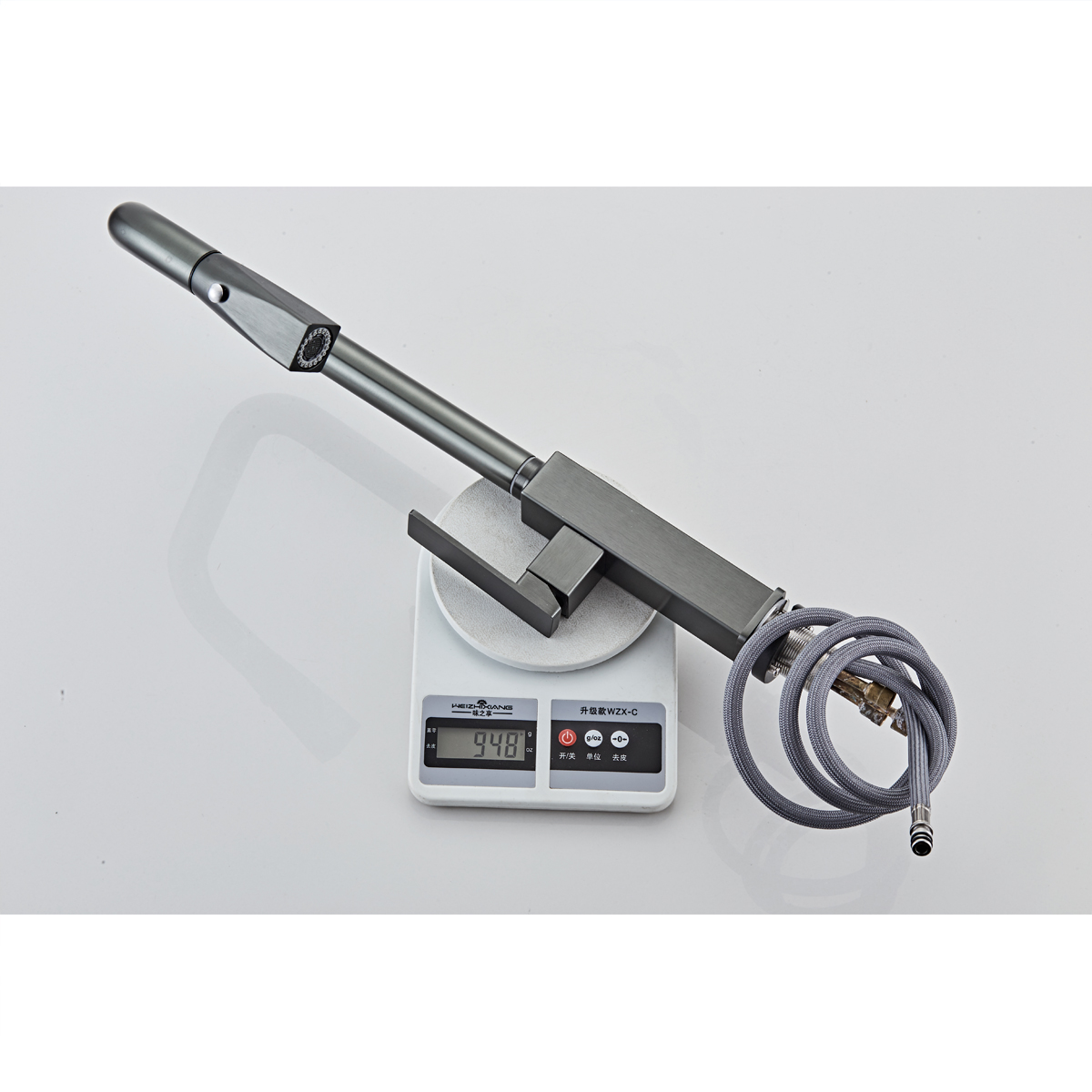 the weight of 9008 kitchen faucet