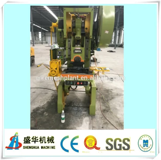 Nine strip razor barbed wire mesh machine
