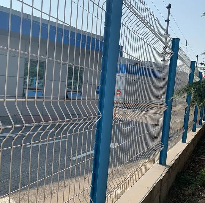 Professional Factory 3D Curved Welded Wire Mesh Railway Station Fence Panel