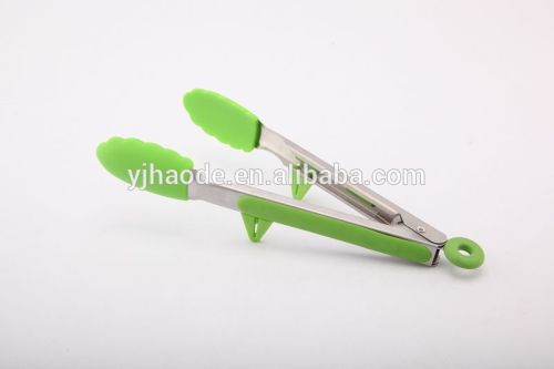 New design FDA kitchen silicone food tong with holder for bbq tongs