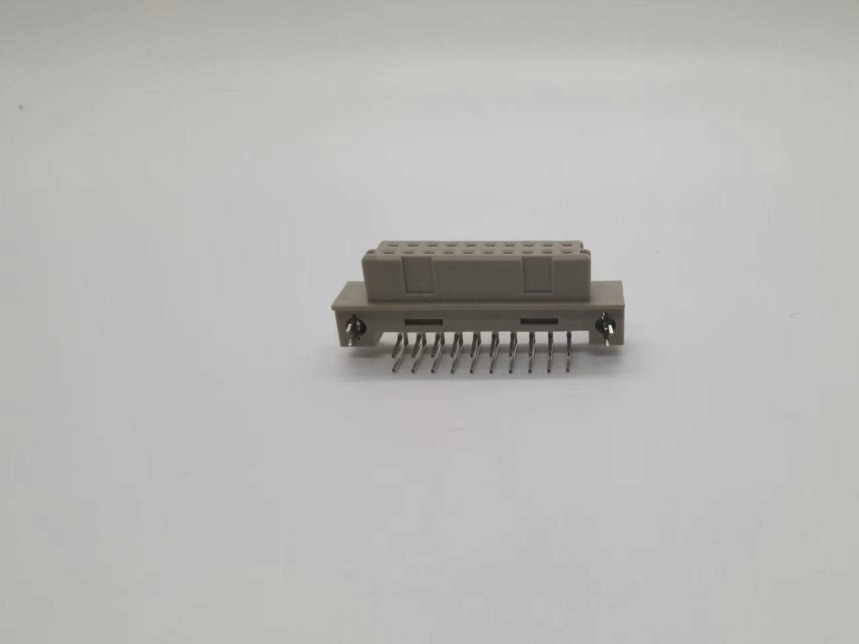 DIN41612 Right Angle Female Type 0.33Q Connectors China Manufacturers ...