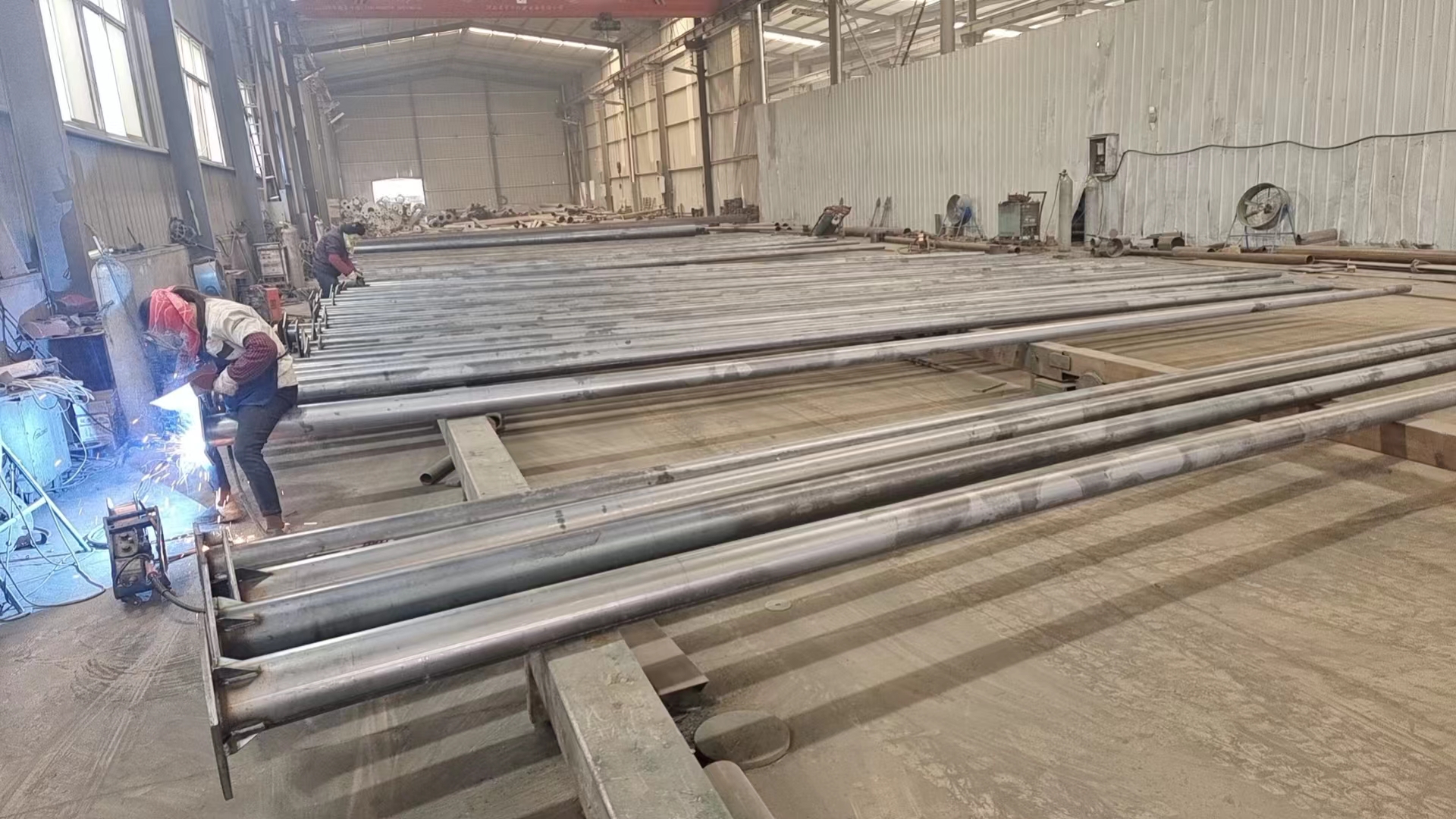 Q235 galvanized street lighting pole light post