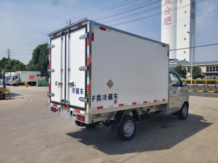 Refrigerated Truck 7 Jpg