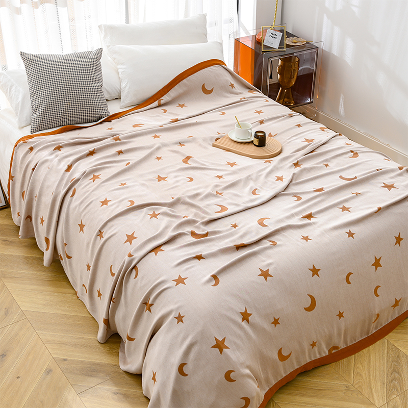 Summer Ice Silk Cool Blanket with Star and Moon Pattern