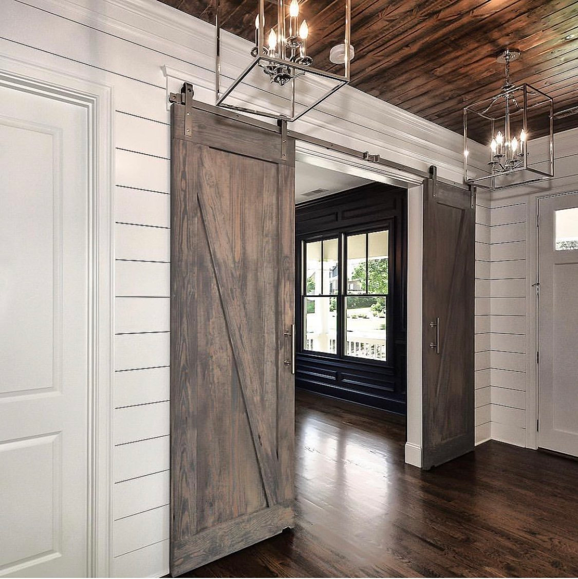 Barn door