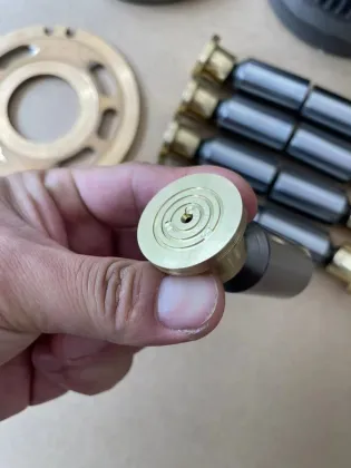 Kawasaki Swing Motor, M5X180 parts