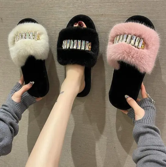 Women's Diamond-Styled Fuzzy Plush Slippers: Winter Warm and Comfortable Faux Fur Bedroom Slippers