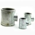 TEE reductor de galvanizado versátil para aplicaciones de plomería