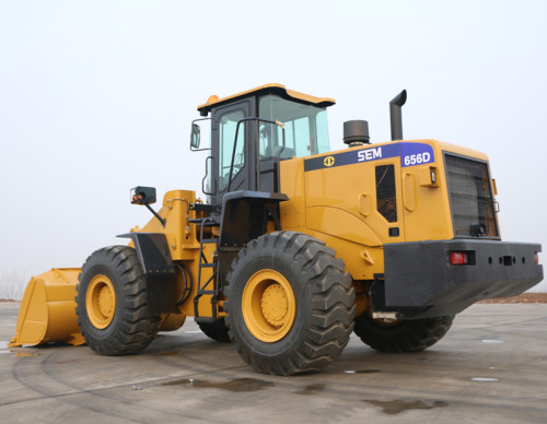 PORT GOODS LOADING 5 TON WHEEL LOADER SEM656D