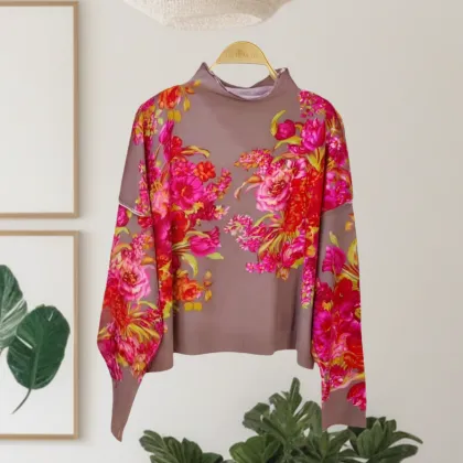 Soft Comfortable Reactive Print Pullover