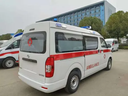 Customizable China Factory KINGLONG 4x2 Transport Ambulance for Sale