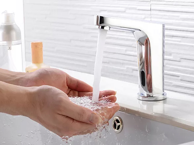 Neues Hot Sale Badezimmer Automatisch berührungslose Becken Wasserhahn
