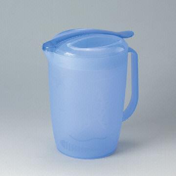 Plastic pitcher, suitable for beverage, milk or coffee, ideal for banquet use