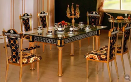 Golden Plated Royal Family Wedding Dinner Table Setup