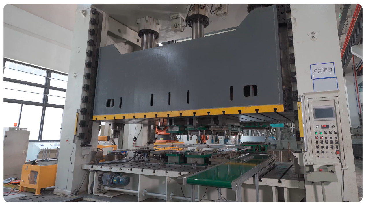 high-precision stamping centers