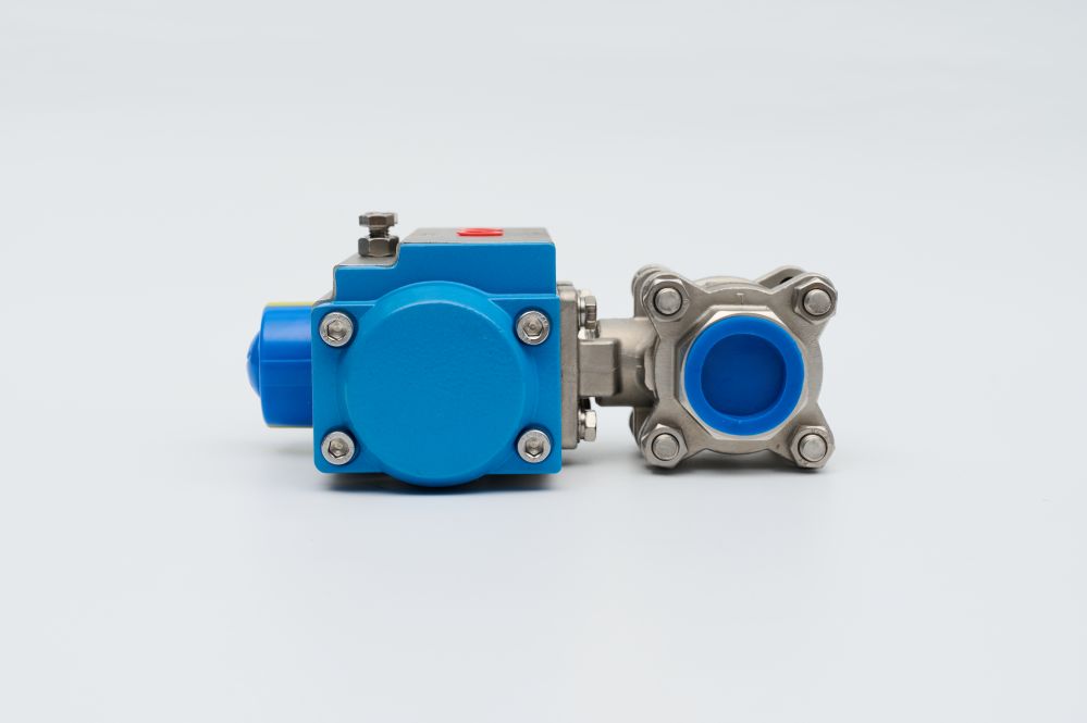 Pneumatic stainless steel three-piece ball valve with thread