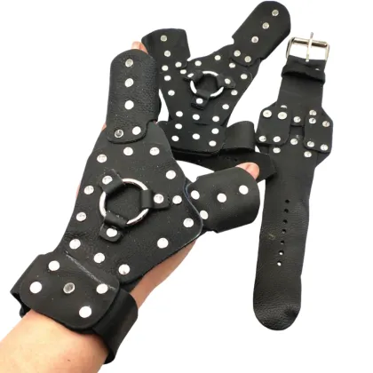 High Quality PU Outdoor Shooting Hunting Gloves & Fishing Hand Protectors with Slingshot Accessories