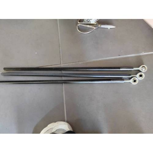 自動棒材供給装置 - 同期ラックアンドピニオン