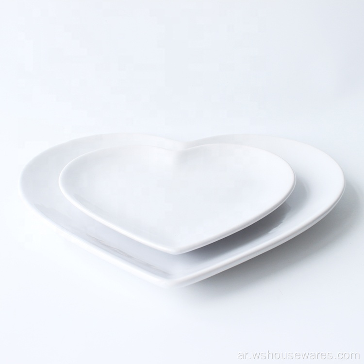 تصميم جديد للأواني المائدة المزججة على شكل قلب على شكل قلب
