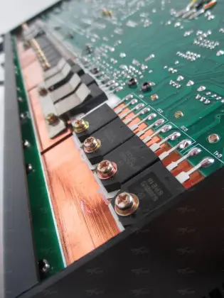 Fp10000q Digital Power Amplifier