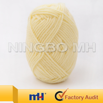 100% Polyester hand or machine knitting yarn