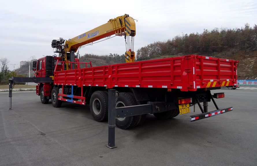 best truck mounted crane 3