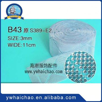 Factory Sale unique design wedding decoration diamond mesh with many colors