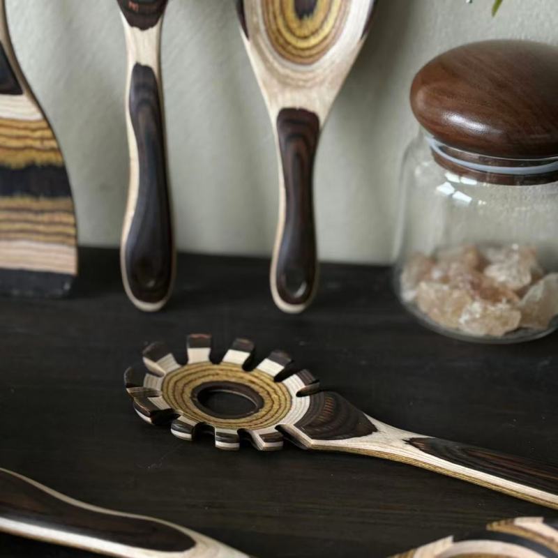 Unique Wooden Tableware with Diverse Spoon Designs