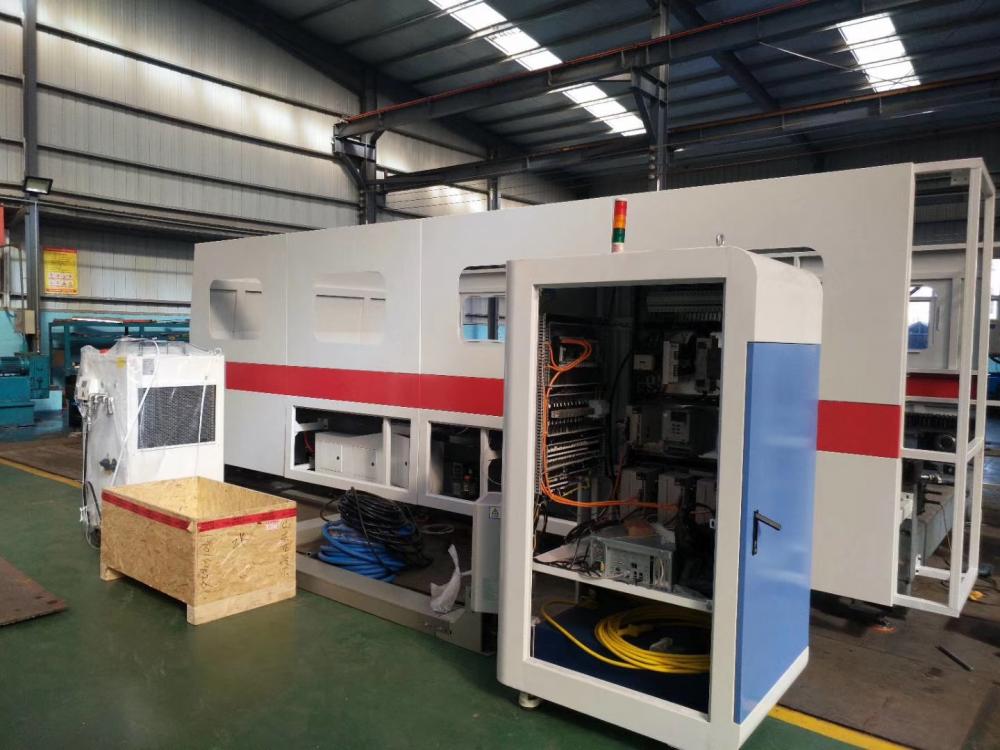 Fully Enclosed Fiber Laser