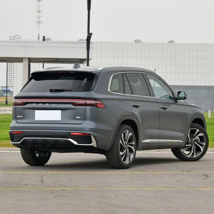Geely Xingyue L and Monzaro: New Fuel SUV Models from Geely Manufacturer