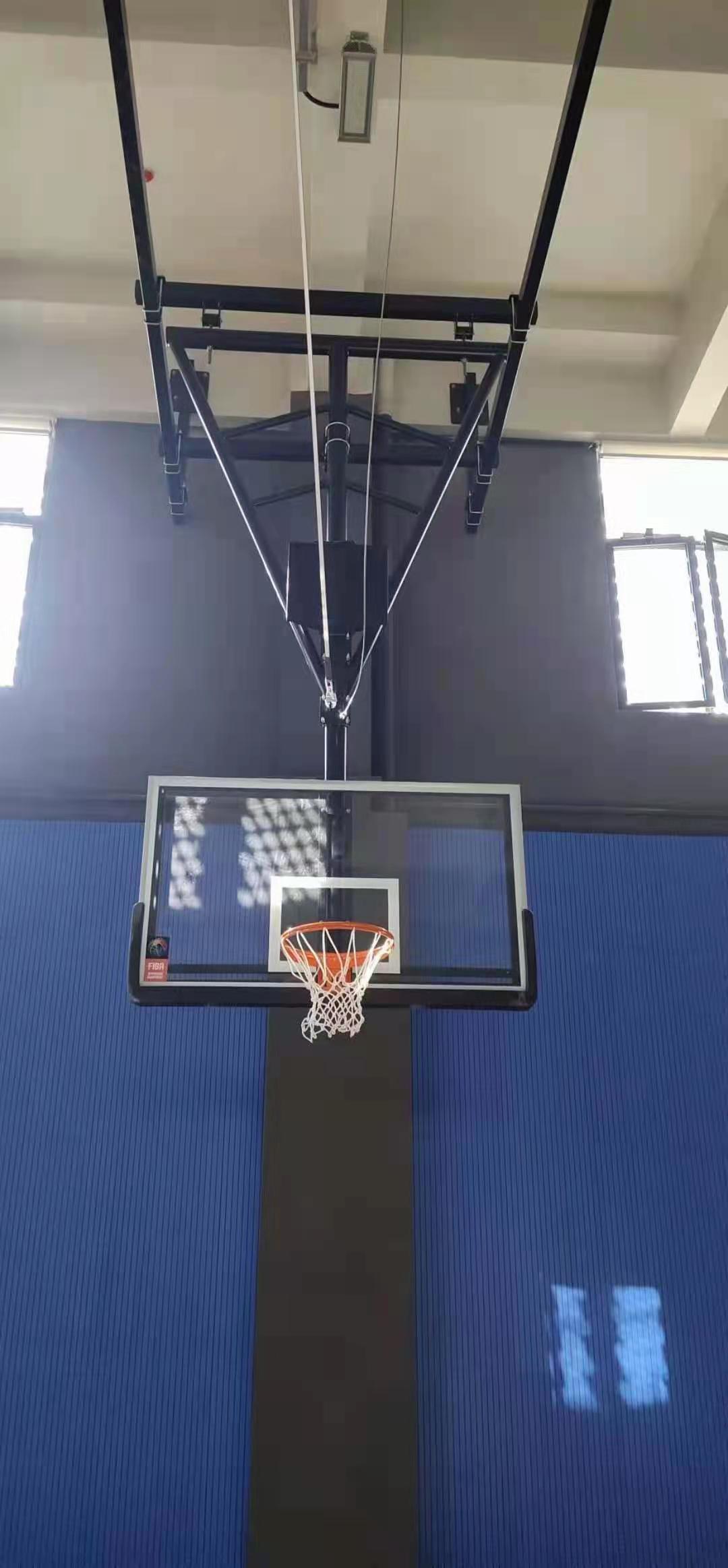 Portable Cantilever Basketball Board