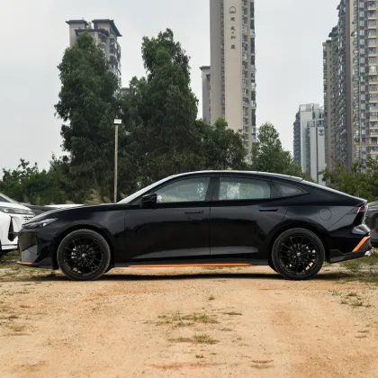 Changan UNI-V Fuel Car: A 5-Door, 5-Seater Hatchback by Changan Automobile