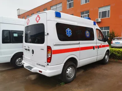 SAIC MAXUS Medical Ambulance: Transport & Monitoring Options with Negative Pressure Isolation