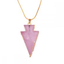 Collier avec pendentif flèche en quartz rose naturel