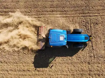 WOLTOR ELECTRIC TRACTOR Agricultural use Multi faceted use electric tractor