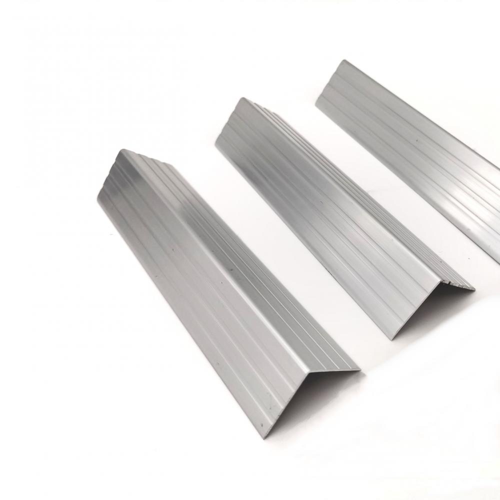 Perfil extruido de ángulos de aluminio