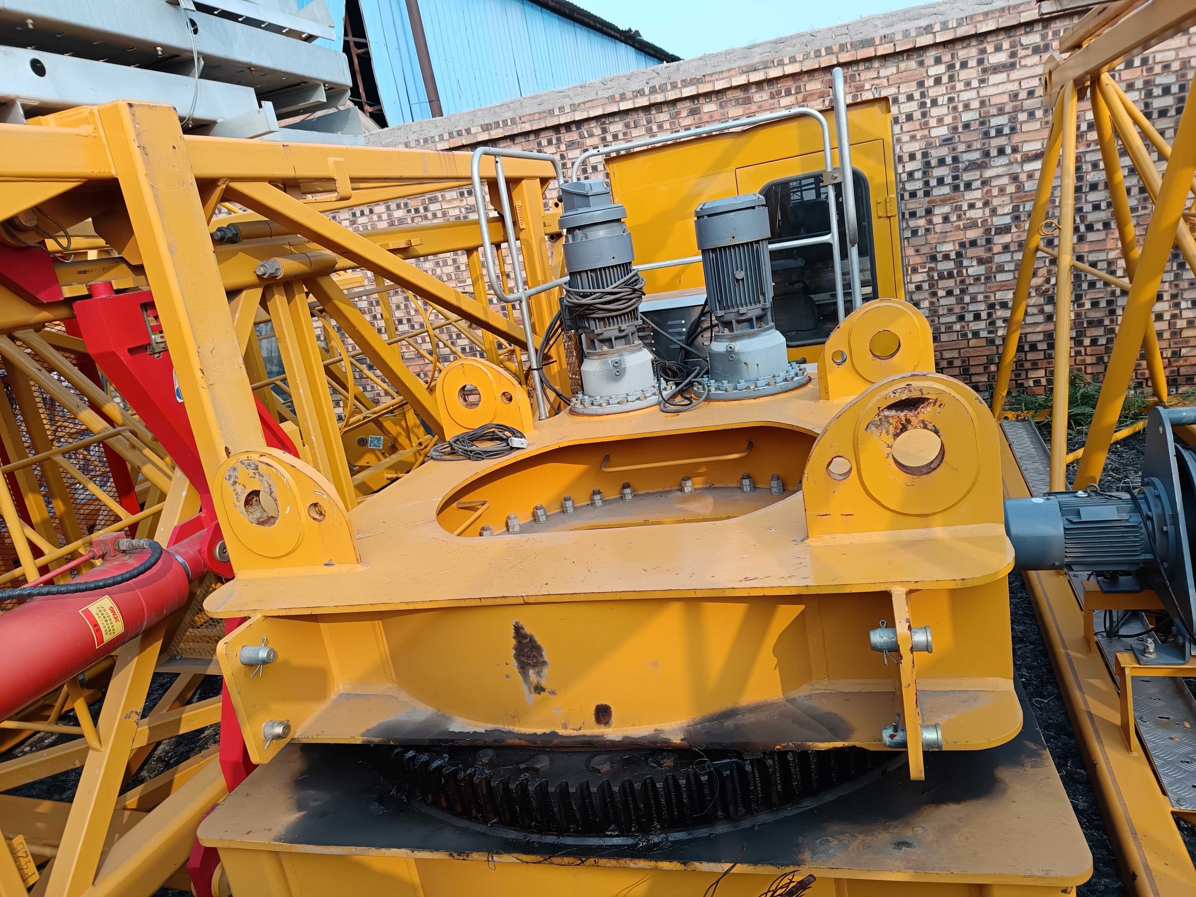 xcmg-used-crane-back-section-cable-view xcmg-used-crane-back-section-cable-view