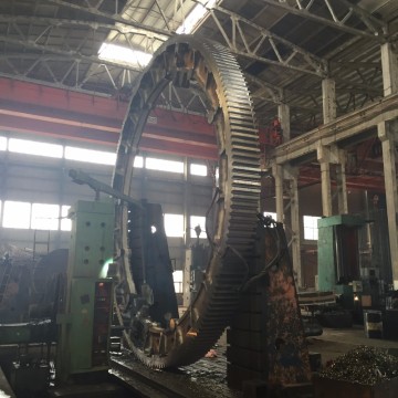 Customized Rotary Gears Manufacturer: Big Ring Girth Gear