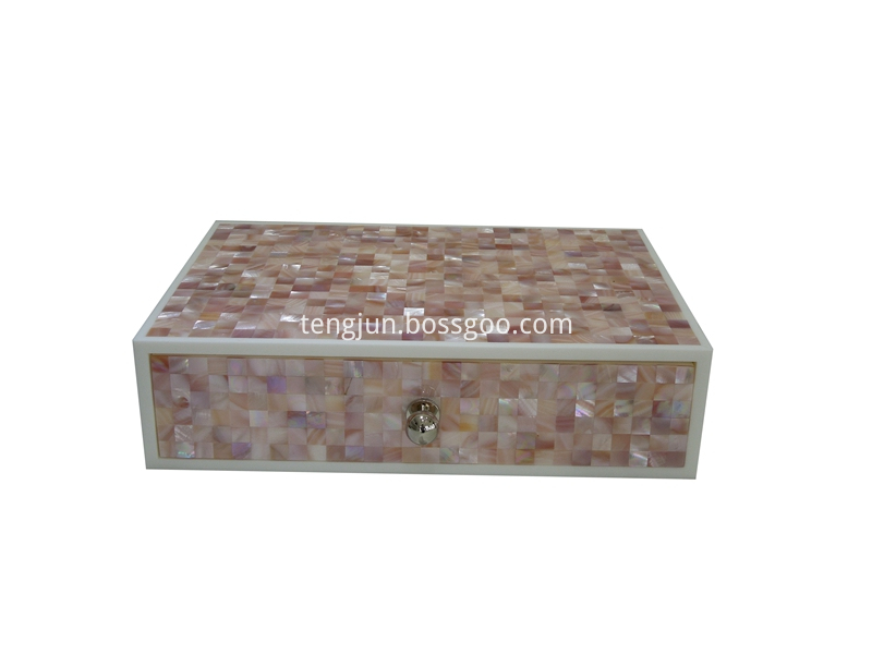 pink shell amenity box