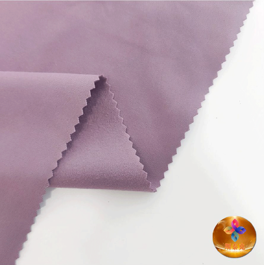 スポーツや水着向けの通気性と柔軟性に優れた生地