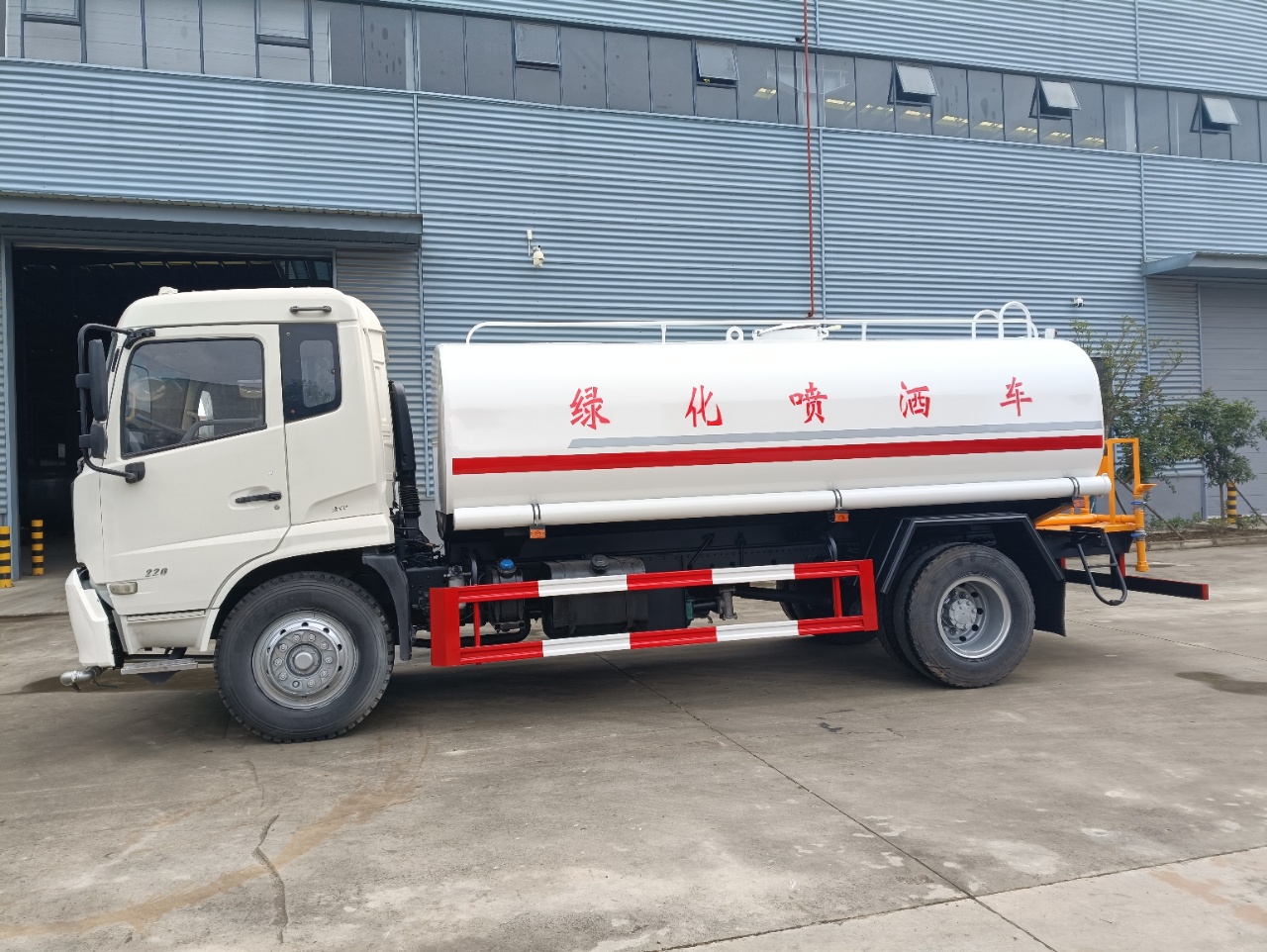 Reliable Portable Water Transport Solution for Sprinklers