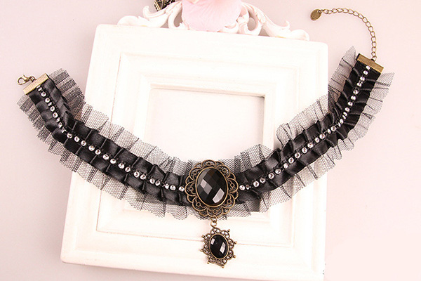 Vintage Rhinestone Necklace