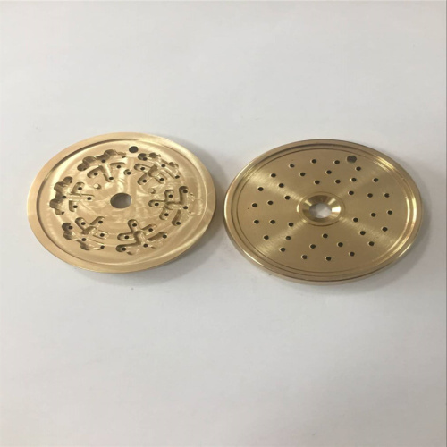 OEM Stamping and Drilling Pattern Brass Flakes
