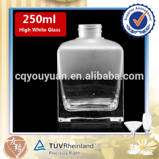 China cheap french square 250 ml 400 ml fancy frosted glass spray bottles for reed diffuser