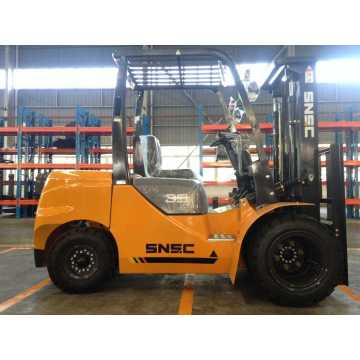high quality 3.5ton diesel forklift truck with Japan engine / FD35 fork lift
