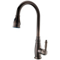 Latón de 360 ​​grados Gurn Tire Down Kitchen Faucet