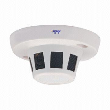 Mini camera with 48dB S/N ratio