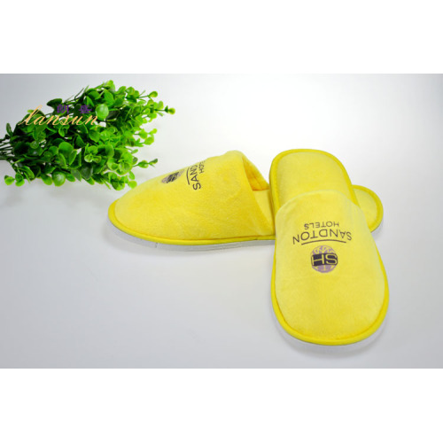 Zapatilla de impresión de rayas de terciopelo de algodón amarillo