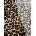 2 2 Rippstoff mit Leopardenmuster