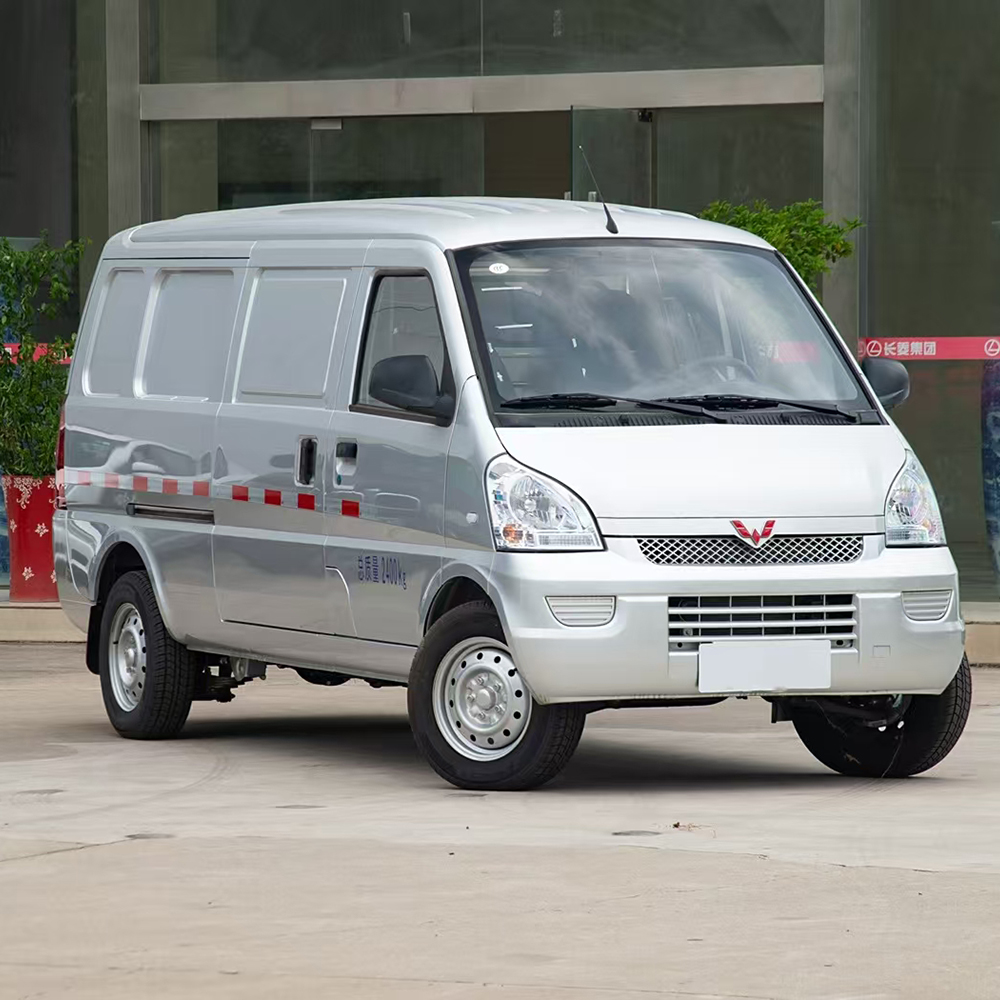 Wuling Rongguang electric family vehicle